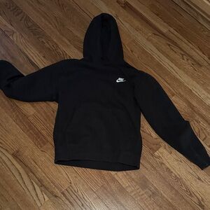 Nike Men’s Sportswear Club Fleece Pullover Hoodie